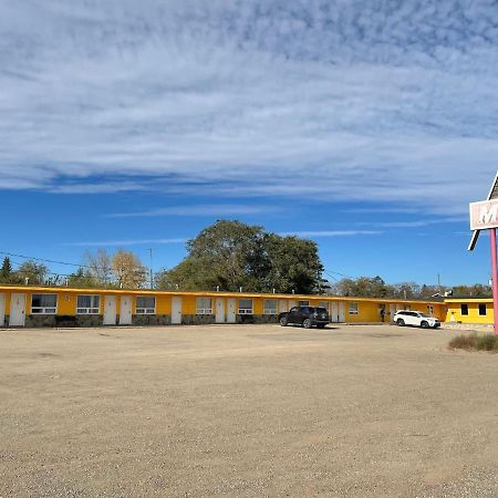 Dundurn Motel Exteriör bild